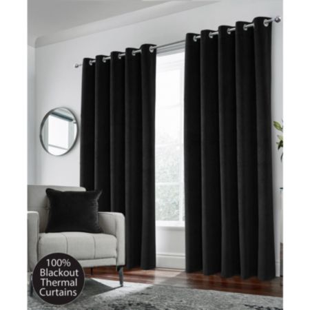 Hampton Ready Made Eyelet Curtains